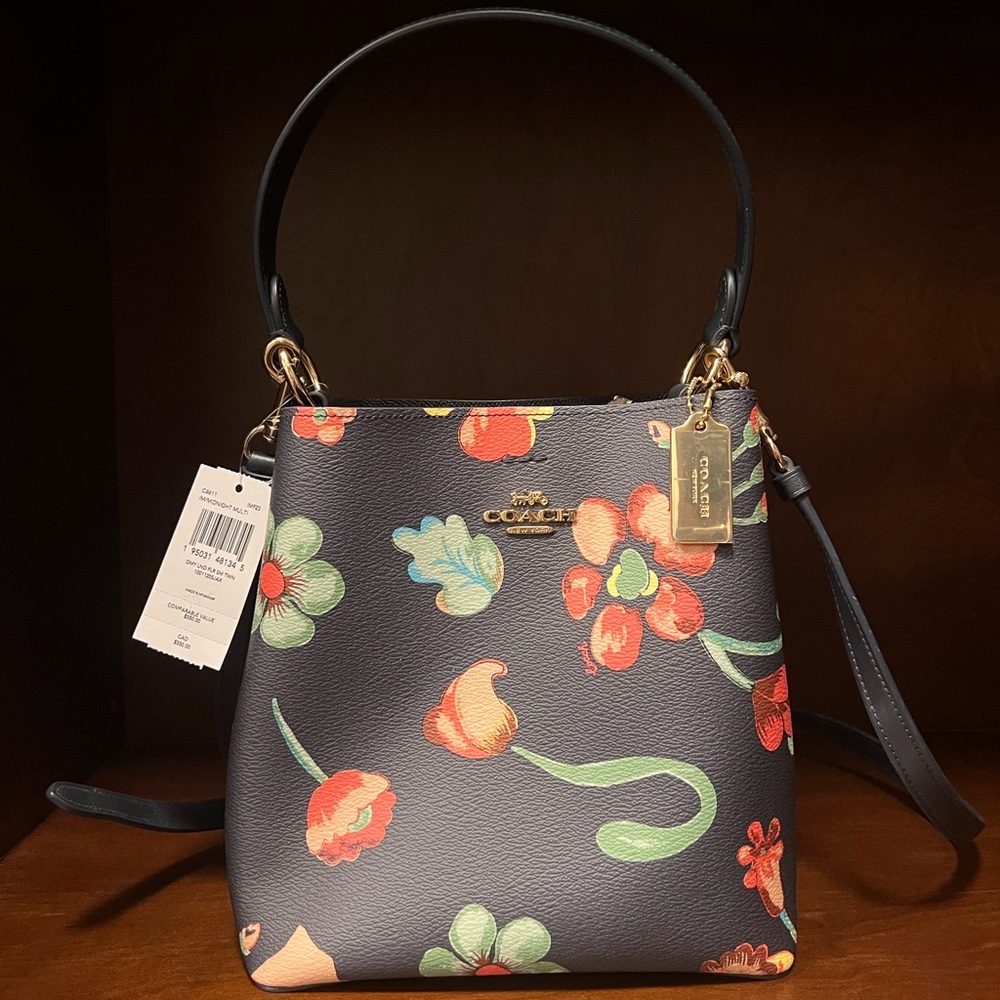 Coach C8611 Small Town Bucket Bag With Dreamy Land Floral Print